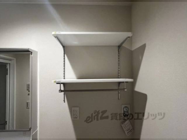 洗濯機置場　収納