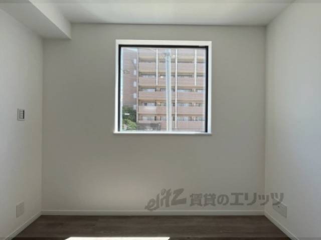 洋室　ダイニングキッチン