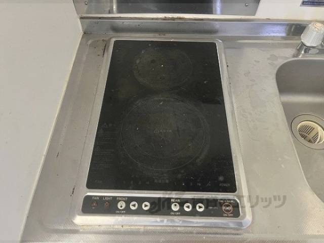 キッチン　コンロ