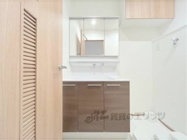 洗面所　独立洗面台