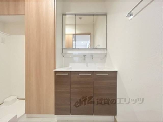 洗面所　独立洗面台