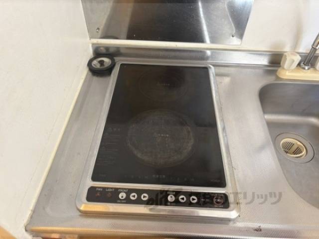 キッチン　コンロ