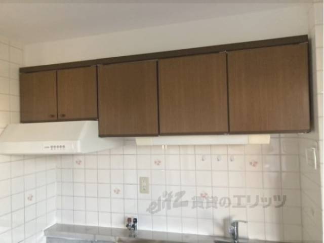 キッチン　上収納