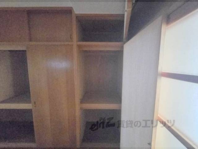 リビング　収納