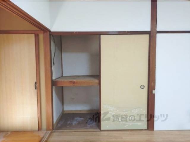 収納　清掃前です