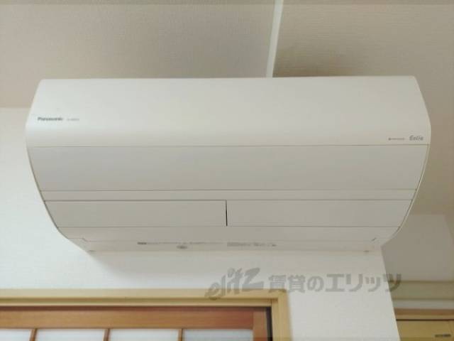 エアコン　清掃前です