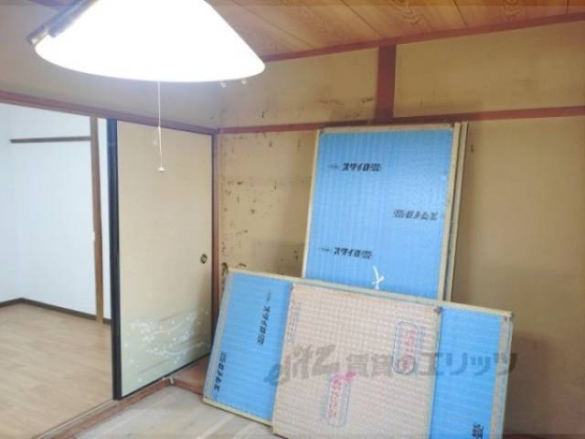 和室　清掃前です