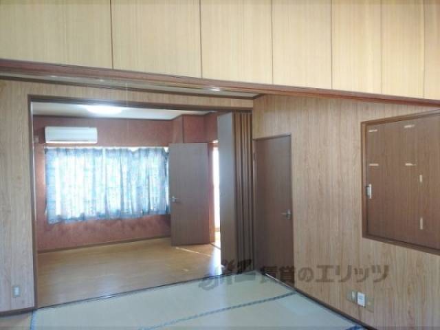 和室　清掃前です