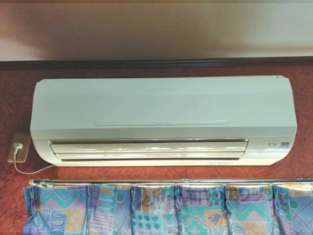 エアコン　清掃前です