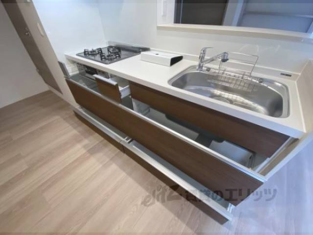 キッチン　下部収納