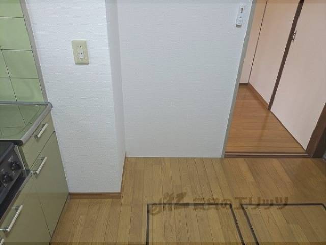 冷蔵庫置場