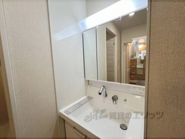 洗面所　独立洗面台