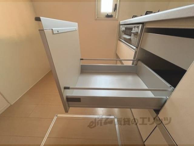 収納　キッチン