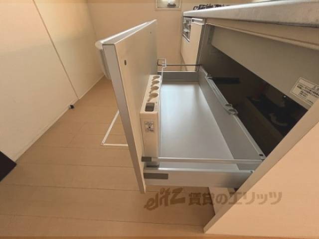 収納　キッチン