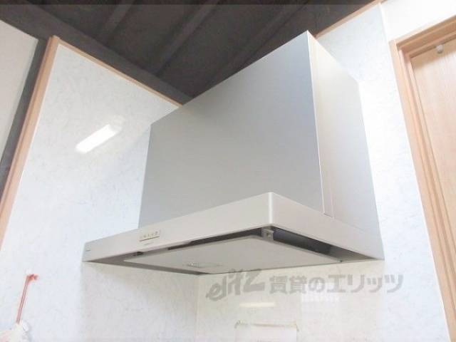 キッチン　共用換気扇