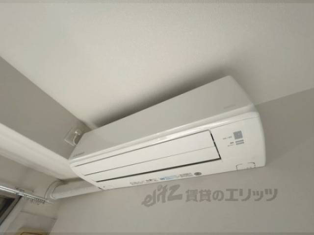 洋室　エアコン