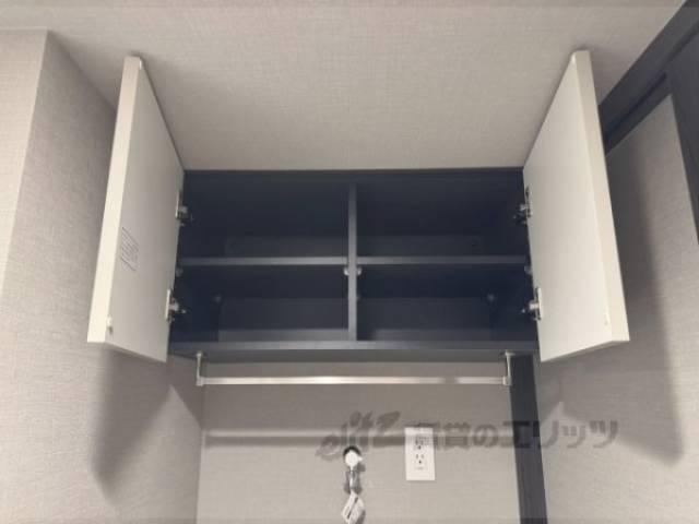 洗濯機置場　収納