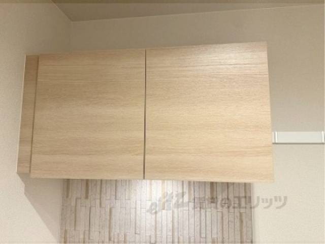 下駄箱　上部収納