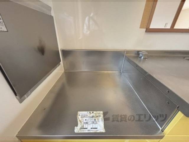 キッチン　コンロ置き場