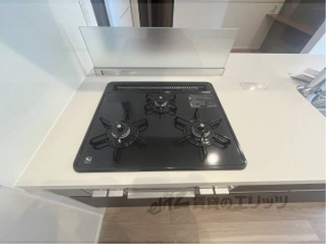 キッチン　3口ガスコンロ