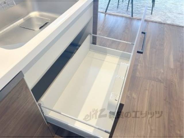 キッチン　下部収納