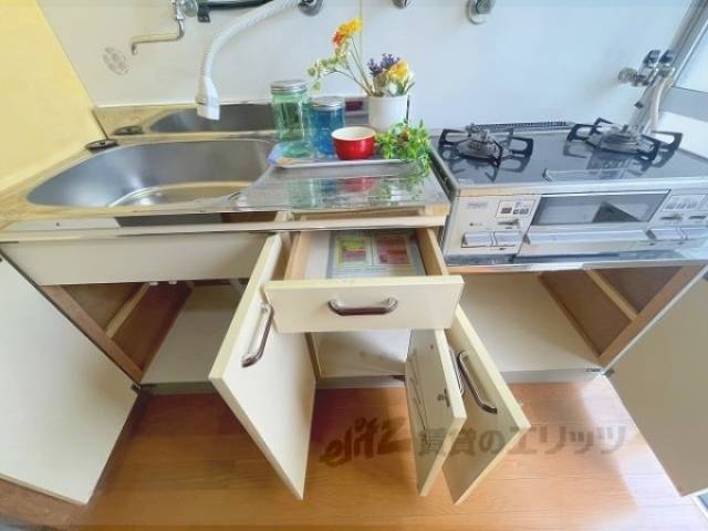 キッチン　収納