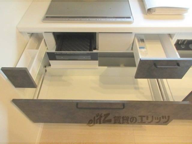 キッチン　下部収納