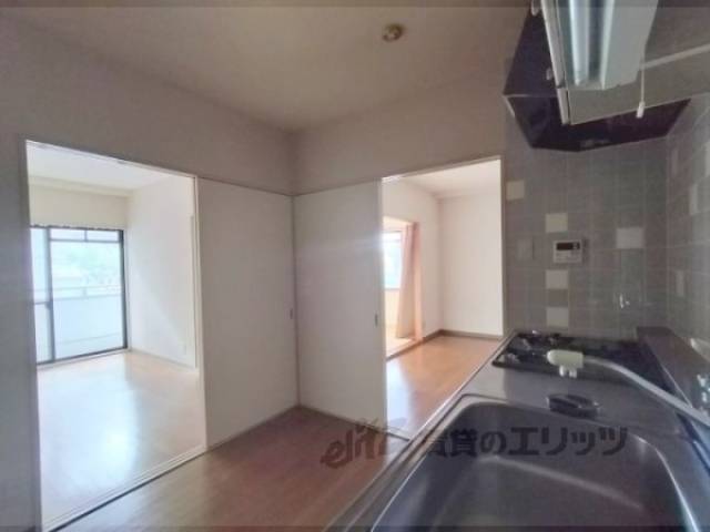 キッチン　ダイニング