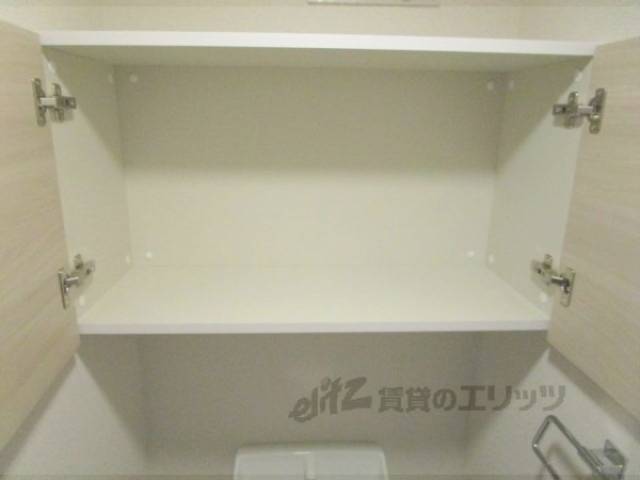収納　トイレ上収納