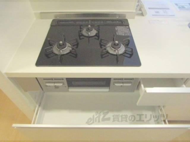 キッチン　コンロ