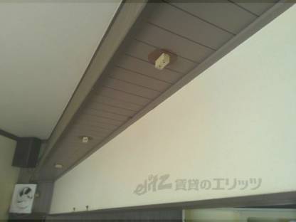 居室　カウンター上部