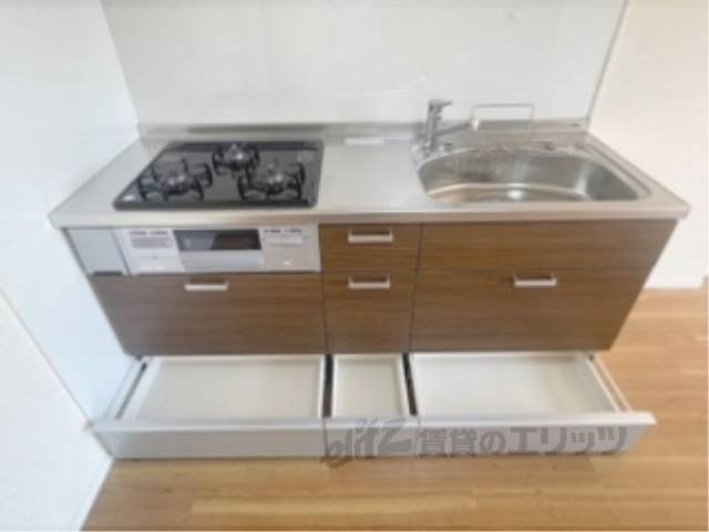 キッチン　収納