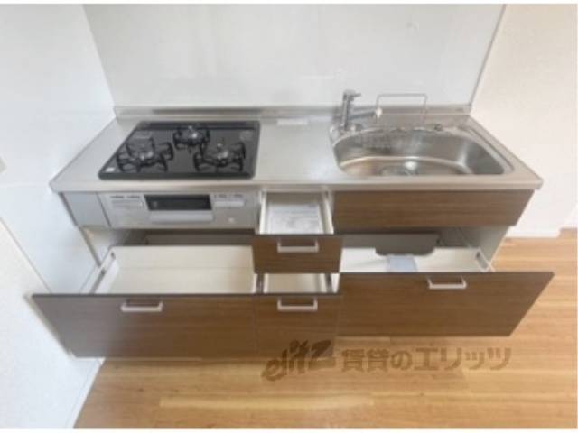 キッチン　収納