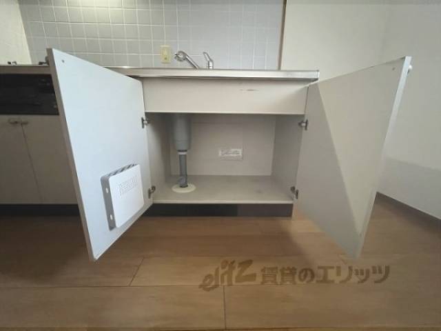 収納　キッチン