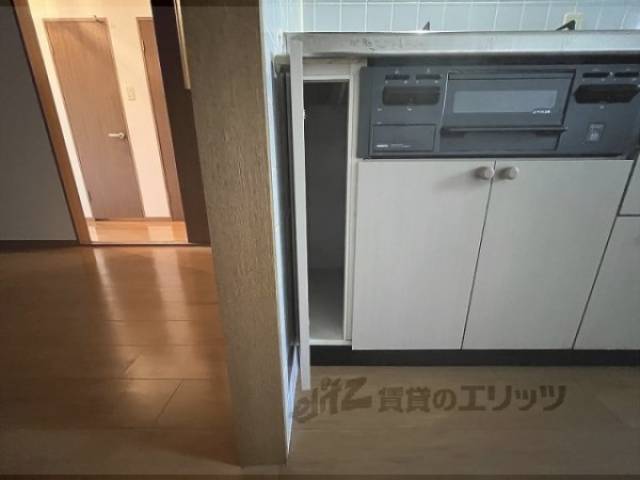 収納　キッチン