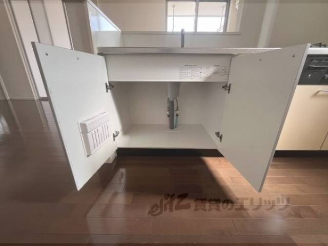 収納　キッチン