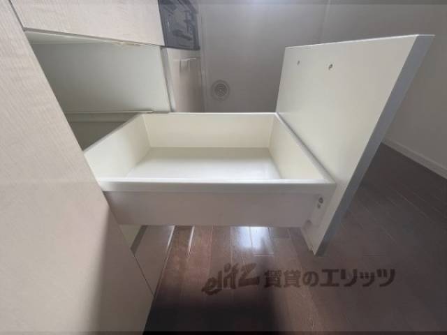 収納　キッチン