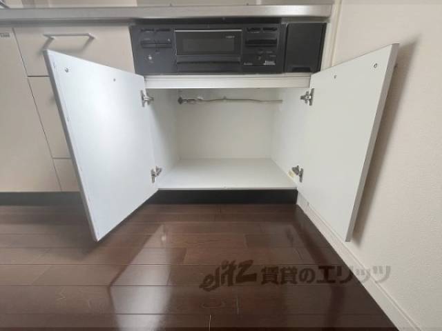 収納　キッチン