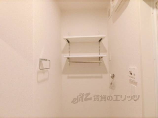 洗濯機置場　上部棚