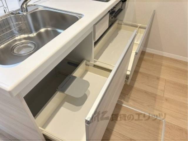 キッチン　下部収納