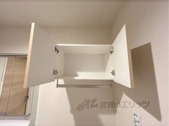 洗濯機置場　上部収納