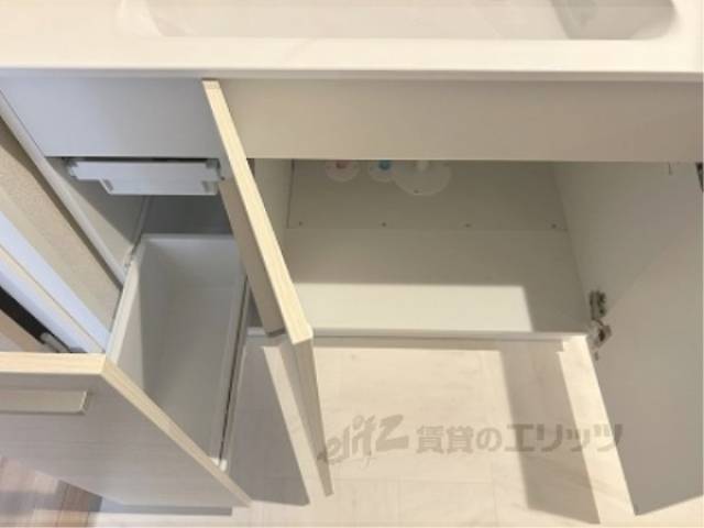 洗面所　下部収納