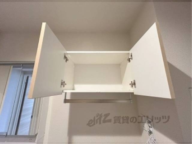 洗濯機置場　上部収納