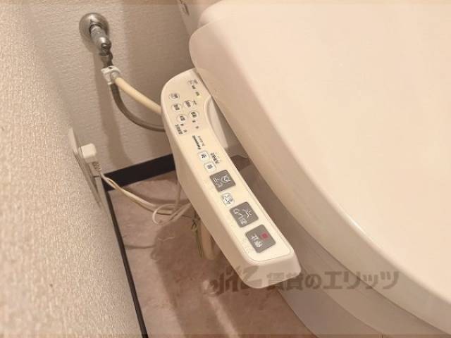 トイレ　ウォシュレット