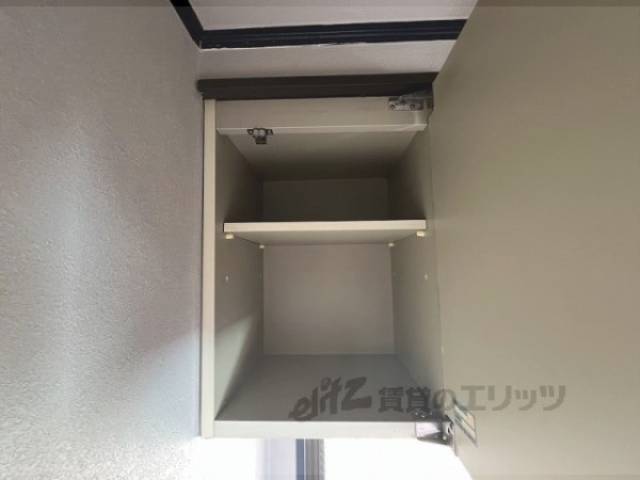 収納　キッチン
