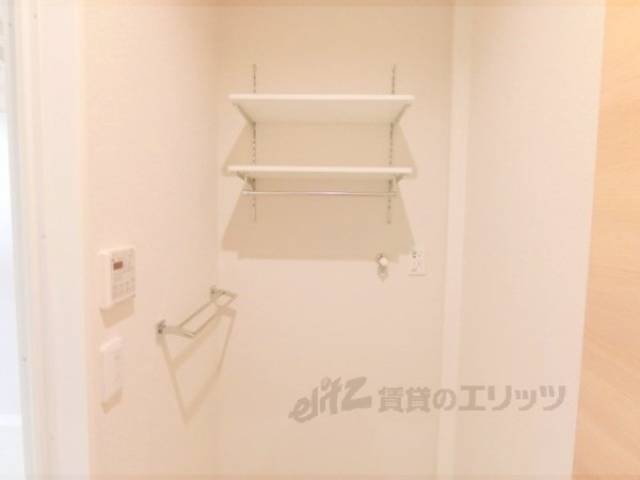 洗濯機置場　上部棚
