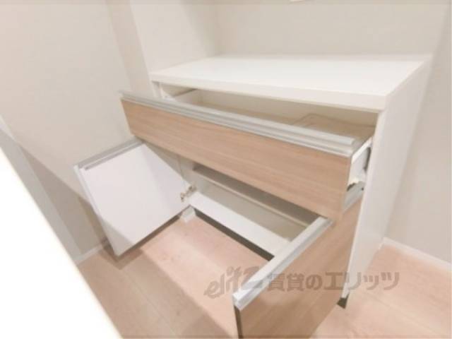 収納　キッチン