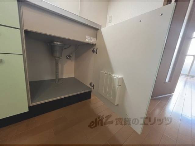 収納　キッチン