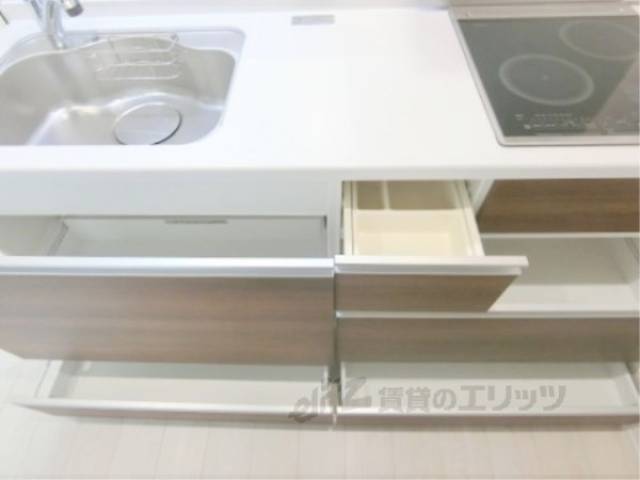 収納　キッチン