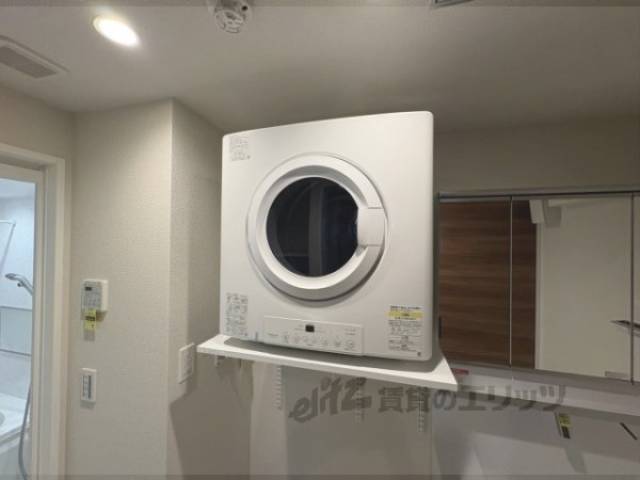 洗濯機置場　乾燥機